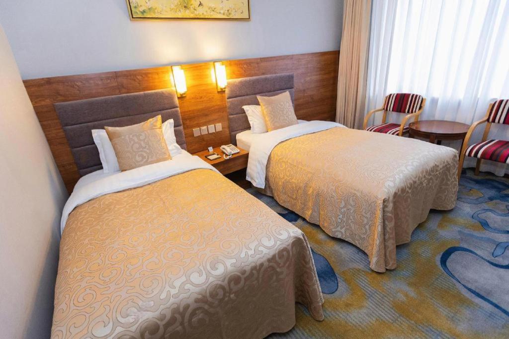 Qingdao Royal Garden Hotel Buitenkant foto