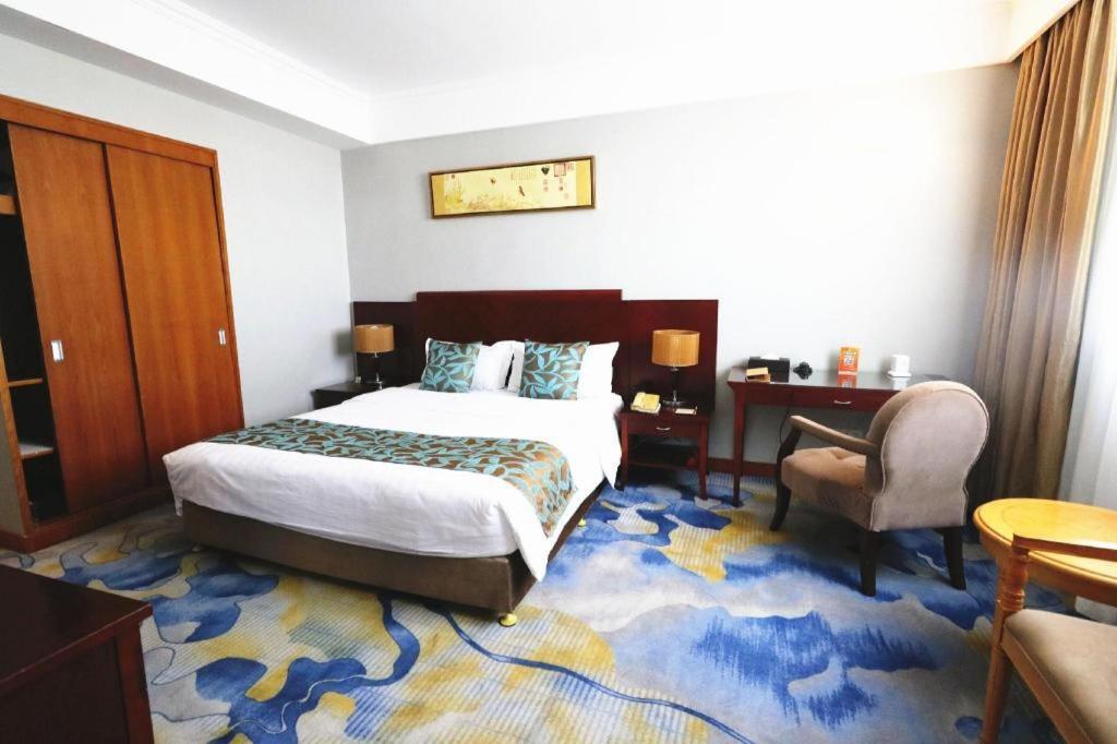 Qingdao Royal Garden Hotel Buitenkant foto
