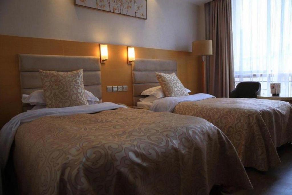 Qingdao Royal Garden Hotel Buitenkant foto