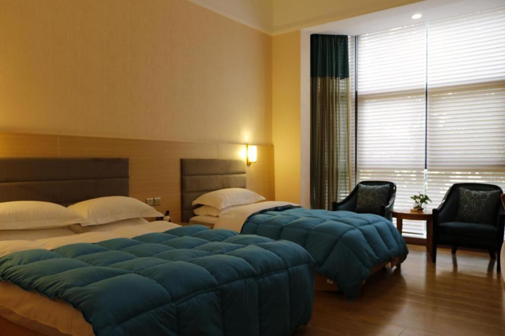 Qingdao Royal Garden Hotel Buitenkant foto
