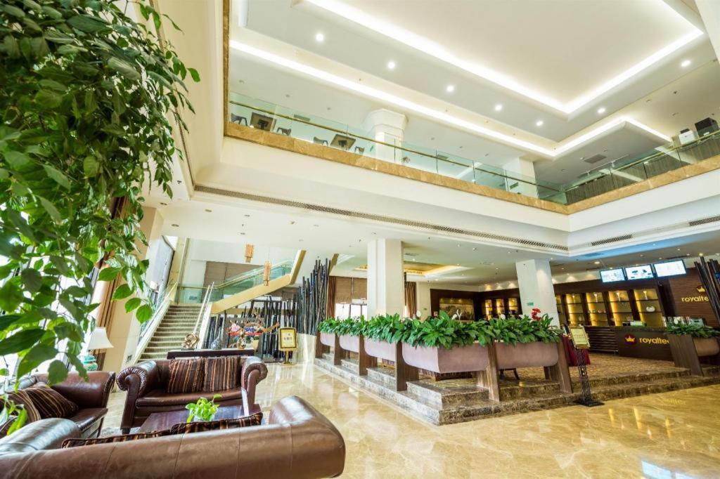Qingdao Royal Garden Hotel Buitenkant foto